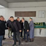 Zonguldak'ta Bıçakla Öldürülen 75 Yaşındaki Burhanettin Şen, Son Yolculuğuna Uğurlandı 1 evinde bicaklanmis halde bulunmustu topraga verildi 67842d31d1c7