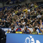 Fenerbahçe Opet, Valencia Basket'i Farkla Geçerek EuroLeague'de Liderliği Garantiledi 8 fenerbahce opet 5te 5 yapti ve grup liderligini garantiledi b9e72b3ca136