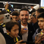 fenerbahcenin efsane futbolculari derbi oncesi bir araya geldi 5f222f024a73