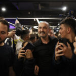 fenerbahcenin efsane futbolculari derbi oncesi bir araya geldi d059cf5199c8