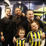 fenerbahcenin efsane futbolculari derbi oncesi bir araya geldi e45f17d4c294