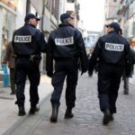 fransada arac kalabaligin arasina girdi 9 yarali 3ac2d08ee8a3