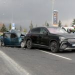 freni bosalan kamyon zincirleme kazaya neden oldu 2 yarali 22f43d4ba973