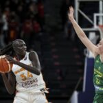 Galatasaray, Sopron Basket'i 104-54 ile geçerek EuroLeague'de namağlup olarak grubu tamamladı 1 galatasaray cagdas faktoring kadinlar euroleague b grubunu 6da 6yla kapatti 8dd79eae47c1