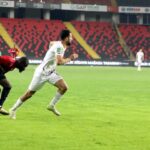 Gaziantep FK, Eyüpspor'a 2-1 Yenilerek Süper Lig'de Aynı Hatta Devam Edemedi 7 gaziantep fk ikas eyupspor 1 2 b40cd922cc5d