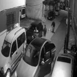 Bursa'da Havai Fişek Patlatan Şüpheliler Güvenlik Kamerasına Yakalandı 9 gece saatlerinde geldikleri sokakta havai fisek atesleyip kactilar 150bde0ab336