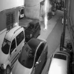 Bursa'da Havai Fişek Patlatan Şüpheliler Güvenlik Kamerasına Yakalandı 1 gece saatlerinde geldikleri sokakta havai fisek atesleyip kactilar 1b24efd793a1