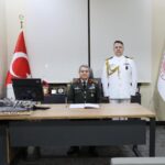 Genelkurmay Başkanı Selçuk Bayraktaroğlu, Katar'ın Doha Şehrini Ziyaret Etti 1 genelkurmay baskani bayraktaroglu katarda 5305f3960cf6