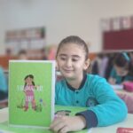 gundelik hayatlarindan esinlenerek hikaye kitabi yazan ilkokul ogrencileri imza gunu duzenledi 1cfb25fd7787