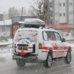 hakkaride kar ve tipiye yakalanan 2 minibusteki 20 kisi kurtarildi videolar eklendi 156cc84f6c72