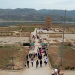 hasankeyfte 552 yillik zeynel bey turbesi turistlerin ugrak noktalarindan biri oldu 07ac1e10bf79