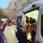 hatayda habibi neccar daginda yuruyus yaparken kayaliktan dusup yaralandi 6dd924f247b6