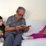 Kadri Övüş, Torunlarıyla Birlikte Evsiz Kalma Tehlikesiyle Karşı Karşıya! 4 hayatini 3 torununa adayan dedeye evden tahliye soku 12062f4802cd