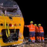 Hollanda'da Hemzemin Geçitte TIR'a Çarpan Tren 5 Yaralıya Sebep Oldu 4 hollandada tren tira carpti 5 yarali 29dd3fb9b04a