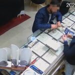 igdir kuyumculara sahte altin sattiklari one surulen anne ve 2 cocugu yakalandi video eklendi 747ffb5c6c24