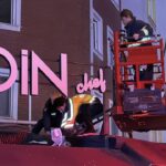 Alkolün Etkisiyle Pencereden Düşen Genç Hastaneye Kaldırıldı 1 ikinci katin penceresinden kafenin tentesine dusup yaralandi a4c0e20819b1