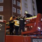 Alkolün Etkisiyle Pencereden Düşen Genç Hastaneye Kaldırıldı 3 ikinci katin penceresinden kafenin tentesine dusup yaralandi c4d65c10b35e