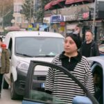 is makinesi operatoru cekici ustunde cayci elinde tepsiyle atayi andi a1c0734ed8dc