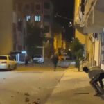 istanbul arnavutkoyde mahalledeki tasli sopali kavga kamerada e8d94bc689d6