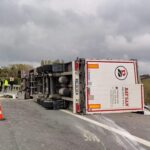 Arnavutköy'de TIR Devrildi, Şoför Ağır Yaralandı 6 istanbul arnavutkoyde viraji alamayan tir devrildi sofor agir yaralandi havadan goruntuler 97fa8cde51f1