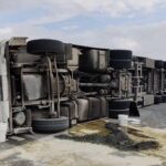 Arnavutköy'de TIR Devrildi, Şoför Ağır Yaralandı 5 istanbul arnavutkoyde viraji alamayan tir devrildi sofor agir yaralandi havadan goruntuler fe4ed427ee51