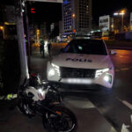 istanbul besiktasta dur ihtarina uymayan ehliyetsiz motosiklet surucusu polis aracina carpti ffdfab75d46f