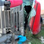 Kuzey Marmara Otoyolu'nda hafriyat kamyonunun lastiği patladı, şoför hastaneye kaldırıldı 6 istanbul eyupsultanda devrilen hafriyat kamyonunun soforu yaralandi eec69512dfce