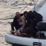 istanbul istanbul bogazinda bogulma tehlikesi geciren kadini denize atlayarak kurtardi o anlar kamerada fa6e1b0a8203