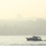 İstanbul Boğazı'nda Sabah Saatlerinde Sis Etkisini Sürdürüyor 6 istanbul istanbul bogazinda sis f5042899e699