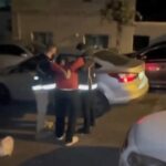 Bakırköy Cumhuriyet Başsavcılığı'nın düzenlediği operasyonda 5 kişi gözaltına alındı, 3 şüpheli ise firarda! 2 istanbul istanbulda 3 ilcedeki kursunlama olaylarina yonelik operasyon 5 gozalti operasyon goruntusuyle 0213e910265b