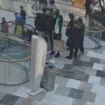 Papy Djilobodji ve Arkadaşına Silah Çeken Şahıs Gözaltına Alındı 4 istanbul sariyerde avmde senegalli milli futbolcu papy djilobodjiye silah cekip semsiye firlatti 35091556bdf2