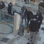 Papy Djilobodji ve Arkadaşına Silah Çeken Şahıs Gözaltına Alındı 9 istanbul sariyerde avmde senegalli milli futbolcu papy djilobodjiye silah cekip semsiye firlatti 484dc2fd3206