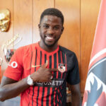 Papy Djilobodji ve Arkadaşına Silah Çeken Şahıs Gözaltına Alındı 11 istanbul sariyerde avmde senegalli milli futbolcu papy djilobodjiye silah cekip semsiye firlatti e2bf6e54c763