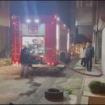 istanbul sultanbeylide 2 katli evin catisi alev alev yandi 2a0fece9e440