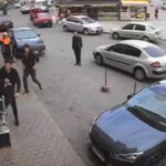 Sultangazi'de İş Yerinde Su Kesintisi Yüzünden Yaşanan Tartışma Bıçaklı Saldırıyla Sonuçlandı 4 istanbul sultangazide is yerini su basti muslugu acik unutmakla suclanan stajyerin babasi bicakla saldirdi 09330cc407dd