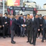 Atatürk, 87. ölüm yıl dönümünde Taksim Cumhuriyet Anıtı'nda gerçekleştirilen törenle anıldı. 1 istanbul taksim meydaninda ataturku anma toreni 63b9b262a131