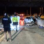 Tuzla'da Otoyolda Direksiyon Hakimiyetini Kaybeden Genç Adam Hayatını Kaybetti 7 istanbul tuzlada otomobiliyle giselere carpan asistan doktor hayatini kaybetti 2fba1b257f66