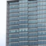 istanbul umraniye gokdelenin camini silen isciler firtinada zor anlar yasadi 2e3639a92996