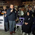 Kırklareli'nde Silahlı Saldırıya Tepki Olarak Yürüyüş Düzenlendi 5 kadina ve cocuga siddete hayir pankarti tasiyan rumeysanin oldurulmesine iliskin 16 tutuklama 2 0cbd782cf519