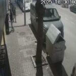 kaldirimdakilerden kenara cekilmelerini isteyip is yerine ates acti o anlar kamerada 93dae897c580