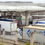 Edirne Kapıkule Sınır Kapısı'nda TIR Geçişlerinde Tarihi Rekor: 1 Saate 96 Araç! 4 kapikulede 1 saatte 96 tir gecisiyle rekor kirildi 4b25725ef51e