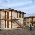 Karabük'te Orman Yangınında Zarar Gören Evlerin Temeli Atıldı 2 karabukteki yanginda koyunu terk etmek istememisti bakan kurum ile birlikte temel atti aa5f000fb5ad