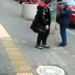 kendisini evden cikartan mulk sahibini darbetti o anlar kamerada 1e6959ea7d7e