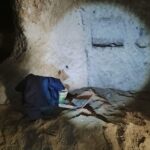 Nevşehir'deki Yer Altı Şehrinde Kaçak Kazı Yapan İki Şüpheli Suçüstü Yakalandı 2 kesfettikleri yer alti sehrinde kacak kazi yapan 2 supheliye sucustu 6e3c2636a22d