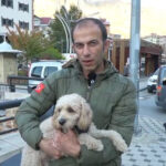 Gümüşhane'de Güvenlik Görevlisi, Poodle Köpeğiyle Elektrikli Motosikletle Seyahat Ediyor 1 kopegini motosikletiyle gezdiriyor 495ecdab0949