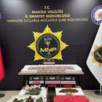 manisada uyusturucu operasyonunda 14 tutuklama c5d4ea837aea