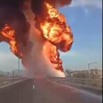 mersinde akaryakit yuklu tanker alev alev yandi d718f5528e15