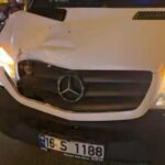 Bursa'da Trafik Kazasında Kadın Ağır Yaralandı 2 minibusun carptigi yaya agir yaralandi faa569accb28