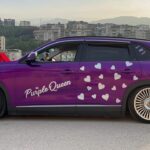 Mor Rengin Tutkusu: Bursa'da Bir Kadın Hayatını Tamamen Mora Dönüştürdü 5 mor tutkusu hayatina yansidi otomobili de bu renkte 83497310c641