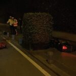 motosiklet yolun karsisina gecmek isteyen yayaya carpti 3 yarali 285206cf2f00